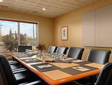 Wingate By Wyndham - West